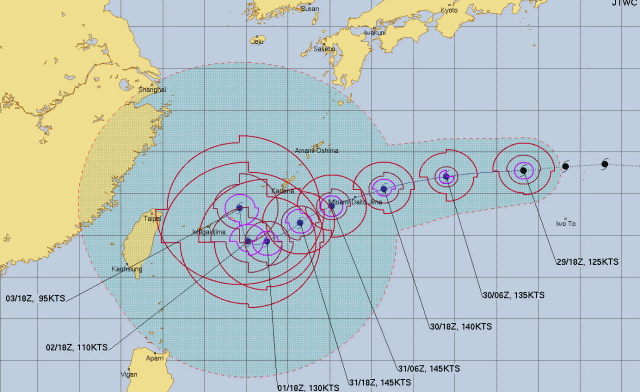 台風11号2022の米軍やWindyヨーロッパの進路予想は？九州に最接近するのはいつ？a